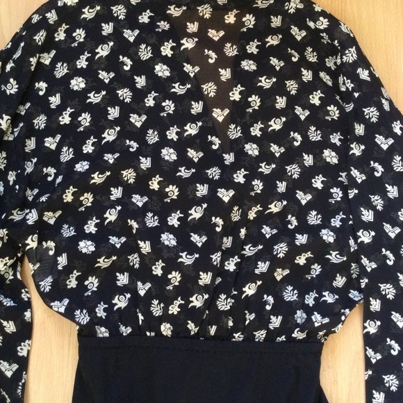 Jean Paul Germany Sheer Crisscross Navy and cream Body Suit Small Size 6 - Picture 9 of 15